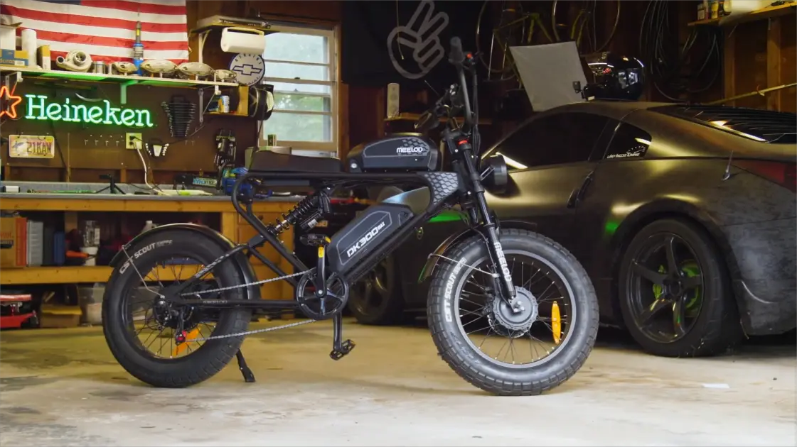 custom electric bike with upgraded seat and handlebar