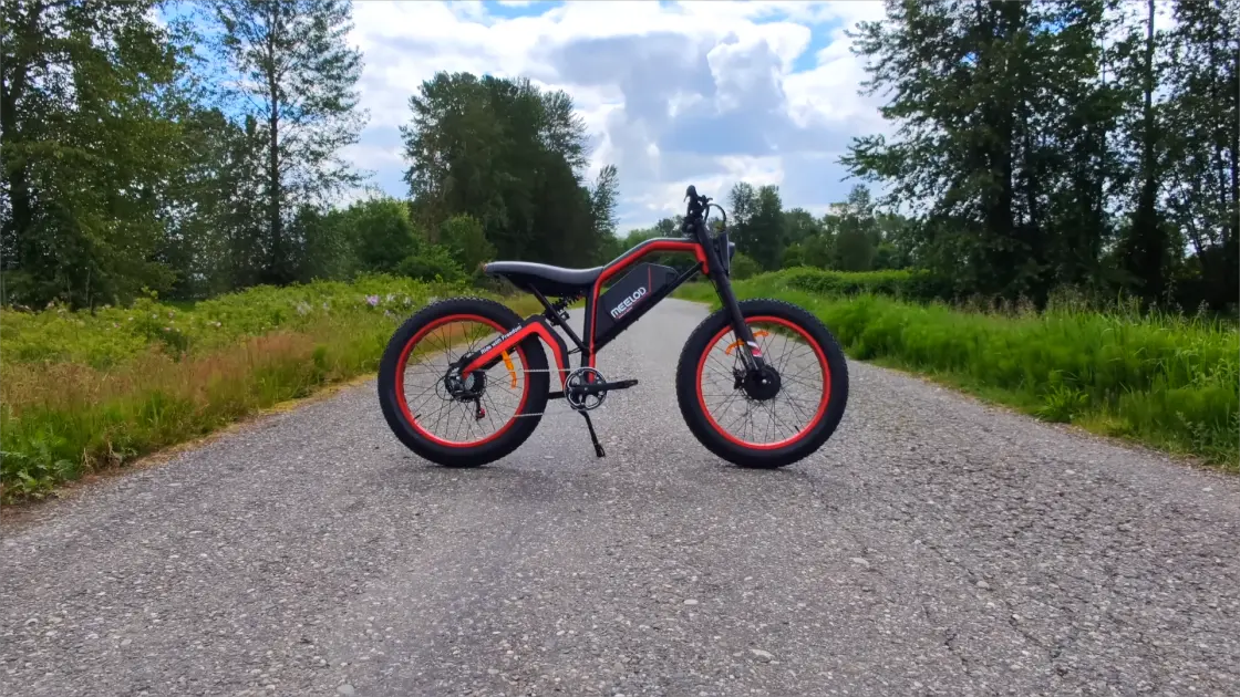 fat bike tyres 26 x 4 on snow trail
